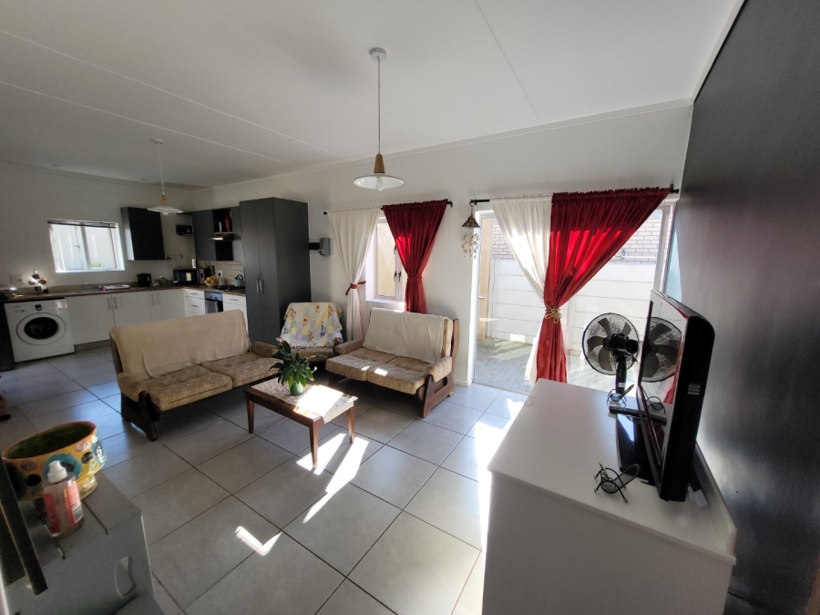 To Let 3 Bedroom Property for Rent in Mooikloof Country Estate Western Cape